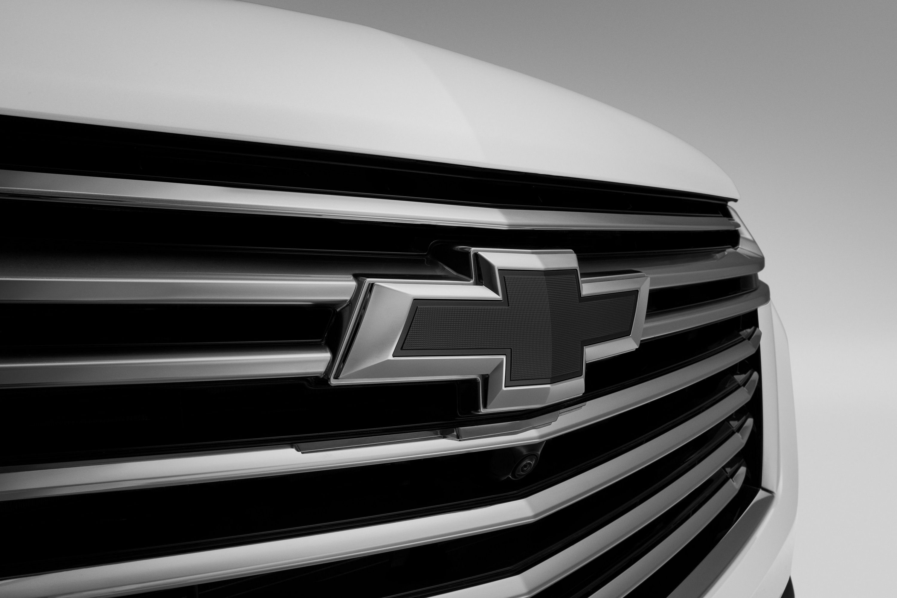 Комплект эмблем Bowtie для Chevrolet Traverse II, черные, GM — фото 1