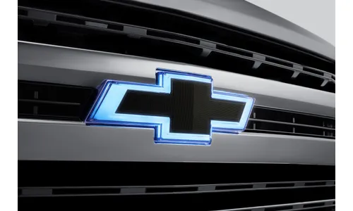 Эмблема Bowtie передняя с подсветкой для Chevrolet Silverado IV (2019–2022), черная, GM — фото 1