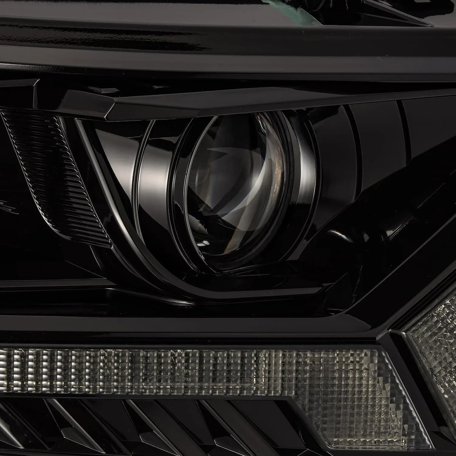 Фары проекторные Alpha-Black Pro для Ford Ranger XL/XLT 2019–2023, AlphaRex — фото 6
