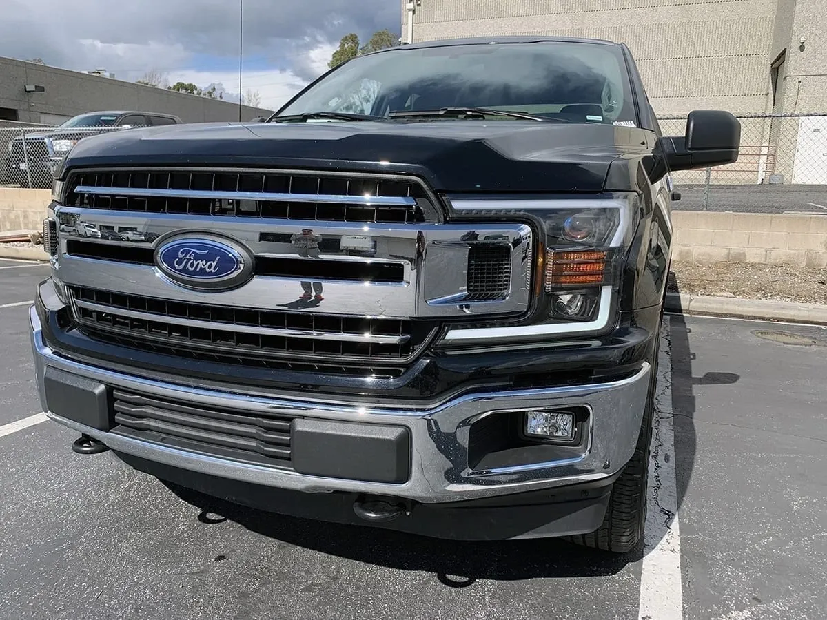 Фары проекторные светодиодные Jet Black LUXX для Ford F-150 XL/XLT 2018–2020, AlphaRex — фото 7