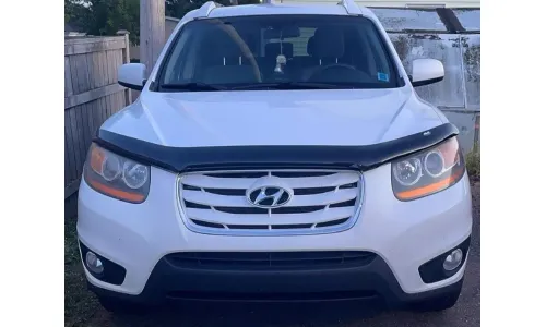 Защитный дефлектор капота AVS BugFlector II для Hyundai Santa Fe 2007-2012 годов выпуска — фото 1
