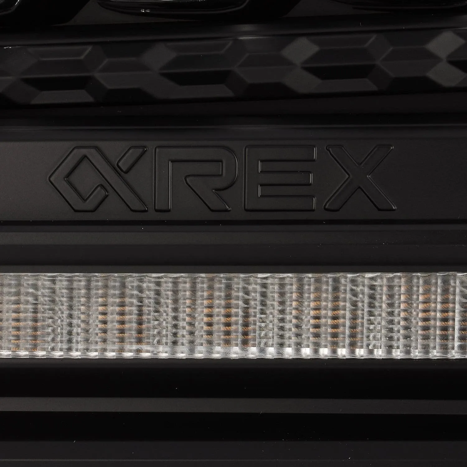 Фары светодиодные Black NOVA для GMC Sierra 1500/2500/3500 2015–2018, AlphaRex — фото 6