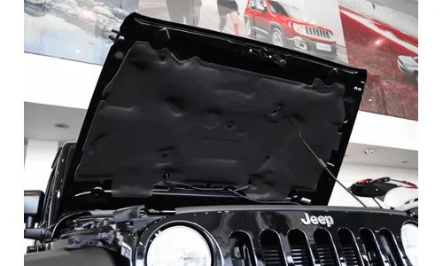 Теплозащита капота Jeep Wrangler JL — фото 1