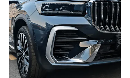 Накладки "усы" на передний бампер Geely Monjaro 2026-, матовый хром — фото 1