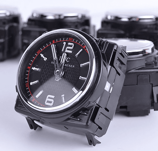 Часы IWC центральной консоли Mercedes, черный с красной окантовкой — фото 3