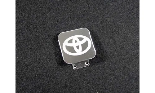 Заглушка на фаркоп с логотипом Toyota (нерж.сталь), Toyota, ТСС — фото 1