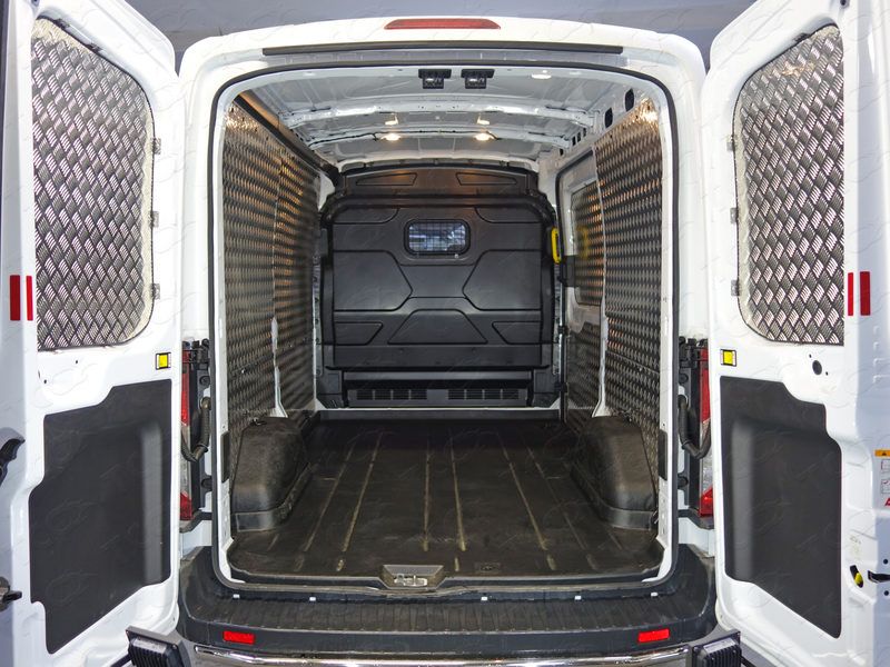 Защитный алюминиевый вкладыш в кузов автомобиля (комплект) Ford Transit 2016-, ТСС — фото 1