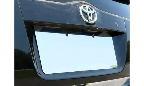 TOYOTA PRIUS 2004-2009 ХРОМИРОВАННАЯ ОТДЕЛКА НОМЕРНОГО ЗНАКА ИЗ НЕРЖАВЕЮЩЕЙ СТАЛИ — фото 1