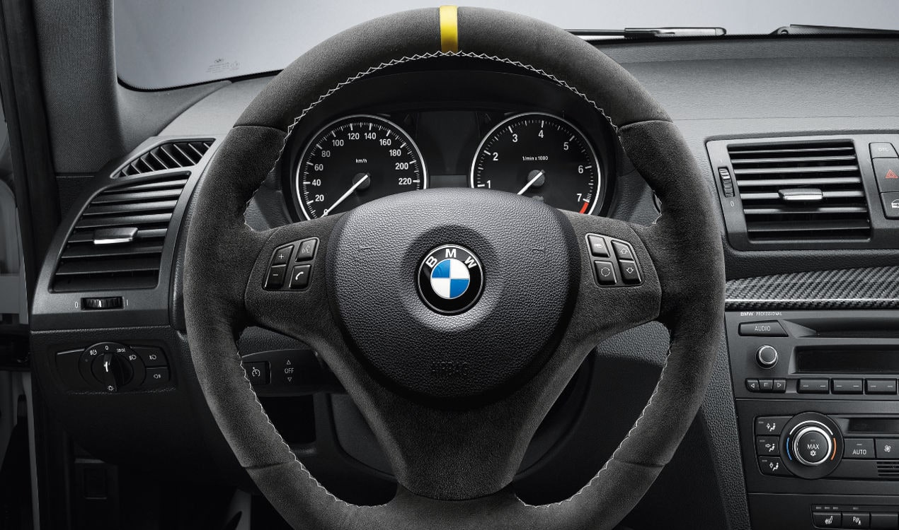 Руль M Performance для BMW 1-серии E81/E82/E87/E88, 3-серии E90/E91/E92/E93 и X1 E84, оригинал — фото 1