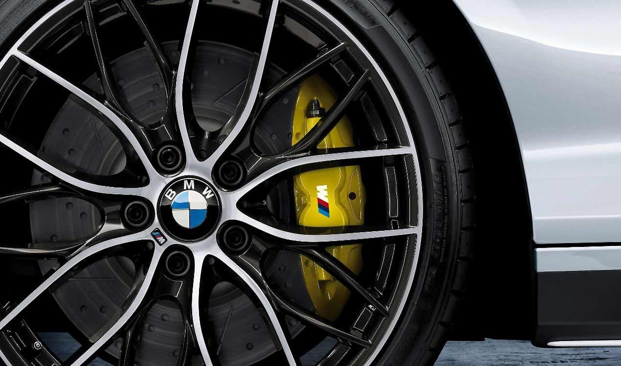Корпус тормозного суппорта M Performance, правый, для BMW 1-й серии F20/F21 (2011-2017), BMW 2-й серии F22, F23, F87 M2 (2014-2021), BMW 3-й серии F30, F34, F80 M3 (2011-2020), BMW 4-й серии F32, F33, F36, F82, F83 (2013-2020), оригинал — фото 1