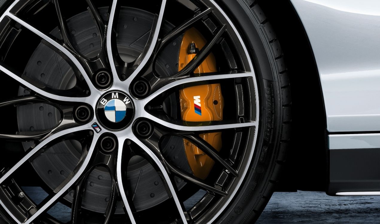 Корпус тормозного суппорта M Performance, левый, для BMW 1-й серии F20/F21 (2011-2017), BMW 2-й серии F22, F23, F87 M2 (2014-2021), BMW 3-й серии F30, F34, F80 M3 (2011-2020), BMW 4-й серии F32, F33, F36, F82, F83 (2013-2020), оригинал — фото 1