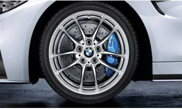 Диск колесный V-образные спицы 640M, серебристый, 9,0J×18, ET29 для BMW M2 F87, M3 F80 и M4 F83/F82, оригинал — фото 1