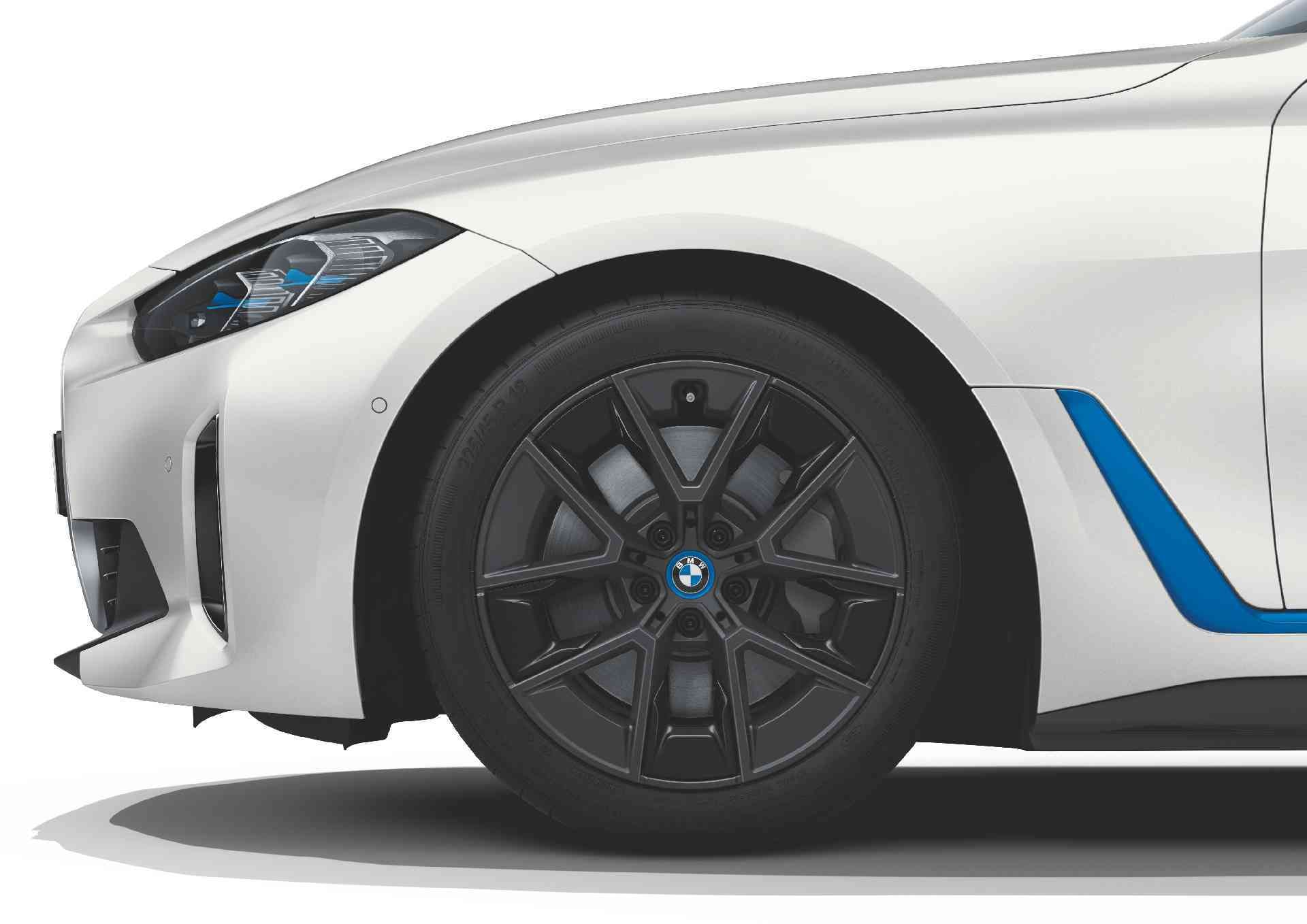 Диск колесный аэродинамический дизайн 854, Gunmetal Grey, 8,5J×18, ET36 для BMW 4-й серии G26 и i4 G26, оригинал — фото 1