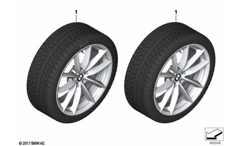 Колесо зимнее в сборе, стиль 618 V-образные спицы, 7J×18 ET22 для BMW X3 G01 и X4 G02, серебристое, оригинал — фото 1