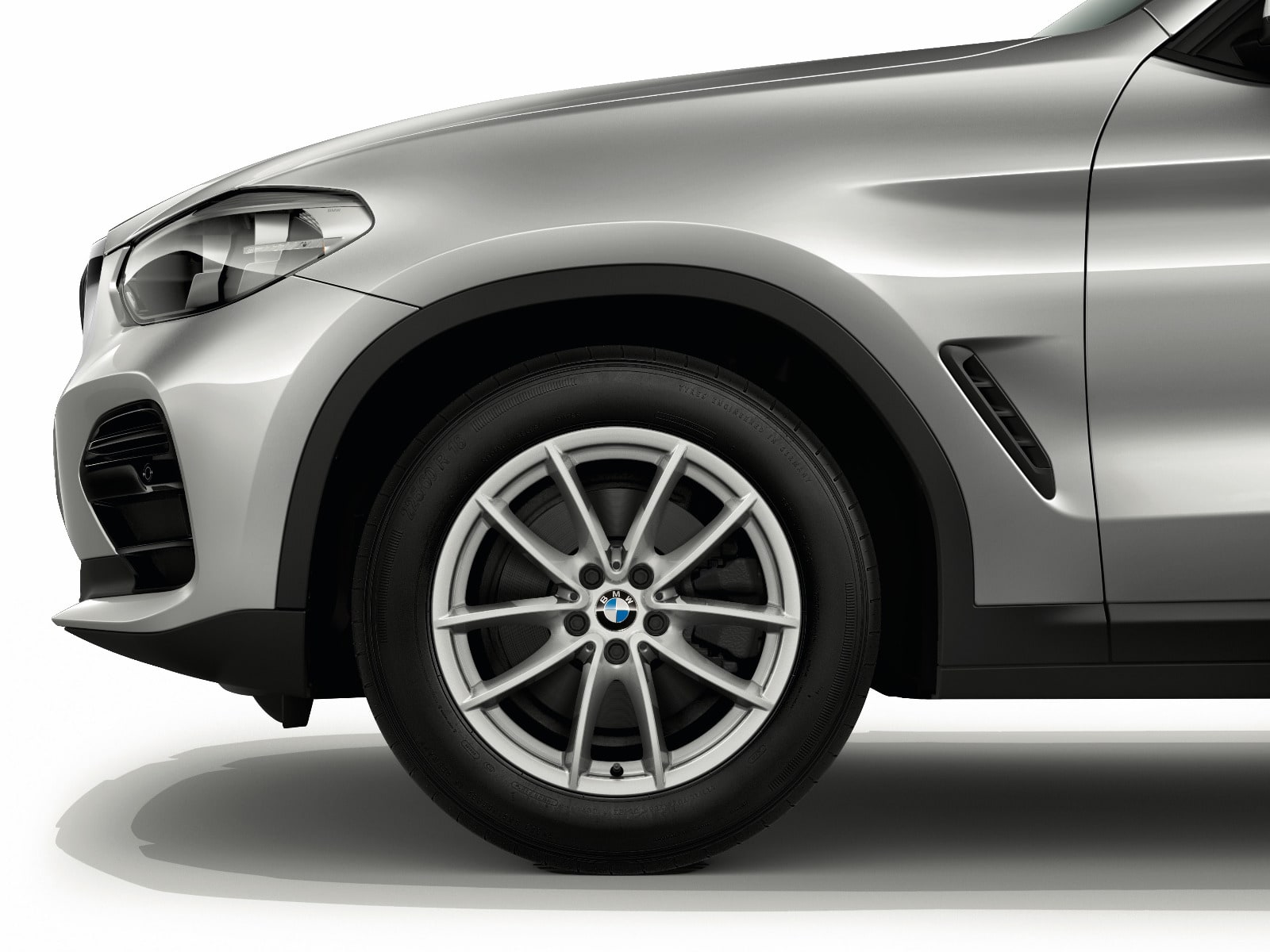Колесо зимнее в сборе, V-образные спицы 618, 7,5J×17 ET27, с шиной 225/55 R17 для BMW 5-й серии G30/G31, оригинал — фото 1