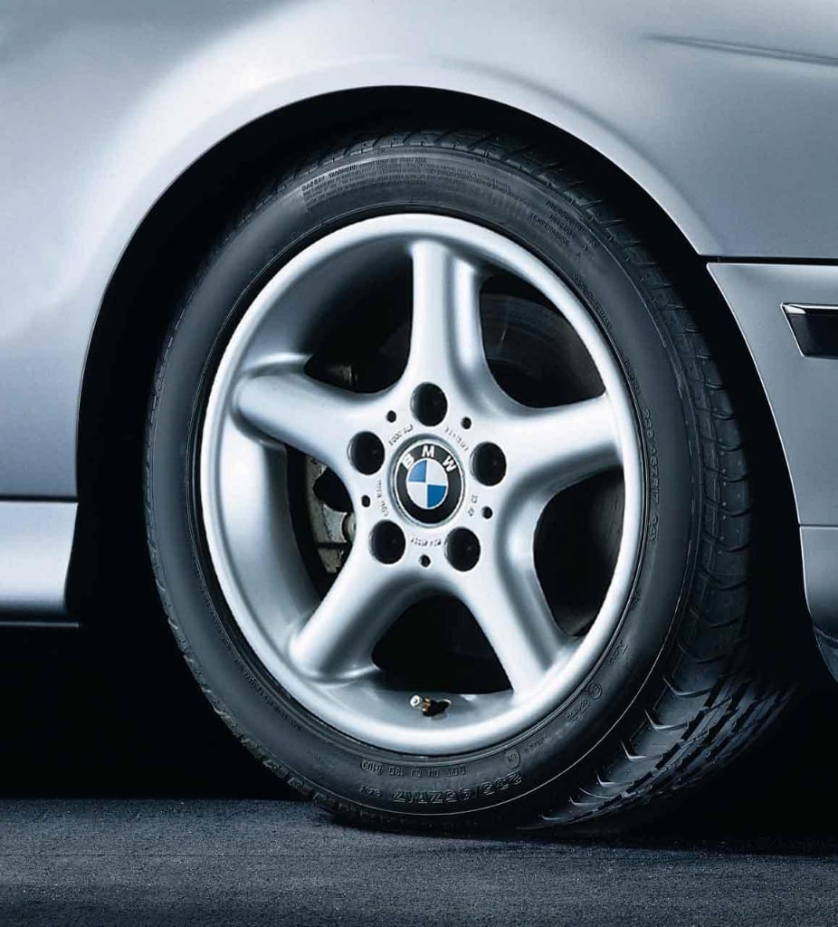 Диск колесный круглые спицы (Styl.18), 8,5J×17, ET41 для BMW 3-й серии E36, оригинал — фото 1