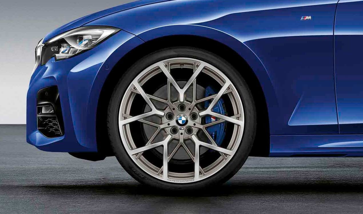 Комплект летних колёс M Performance Y-образные спицы 795 20 дюймов для BMW 2-й серии G42, 3-й серии G20 и 4-й серии G22, оригинал — фото 1