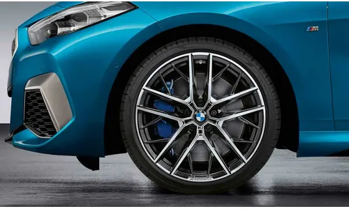 Комплект летних колёс M Performance сдвоенные спицы 555 19 дюймов для BMW 1-й серии F40 и 2-й серии F44, оригинал — фото 1
