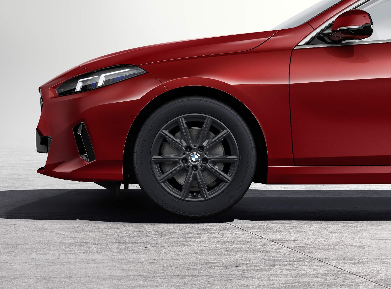 Диск колесный V-образные спицы 967, Gunmetal Grey, 6,5J×17, ET45 для BMW 1-й серии F70 и 2-й серии F74, оригинал — фото 1