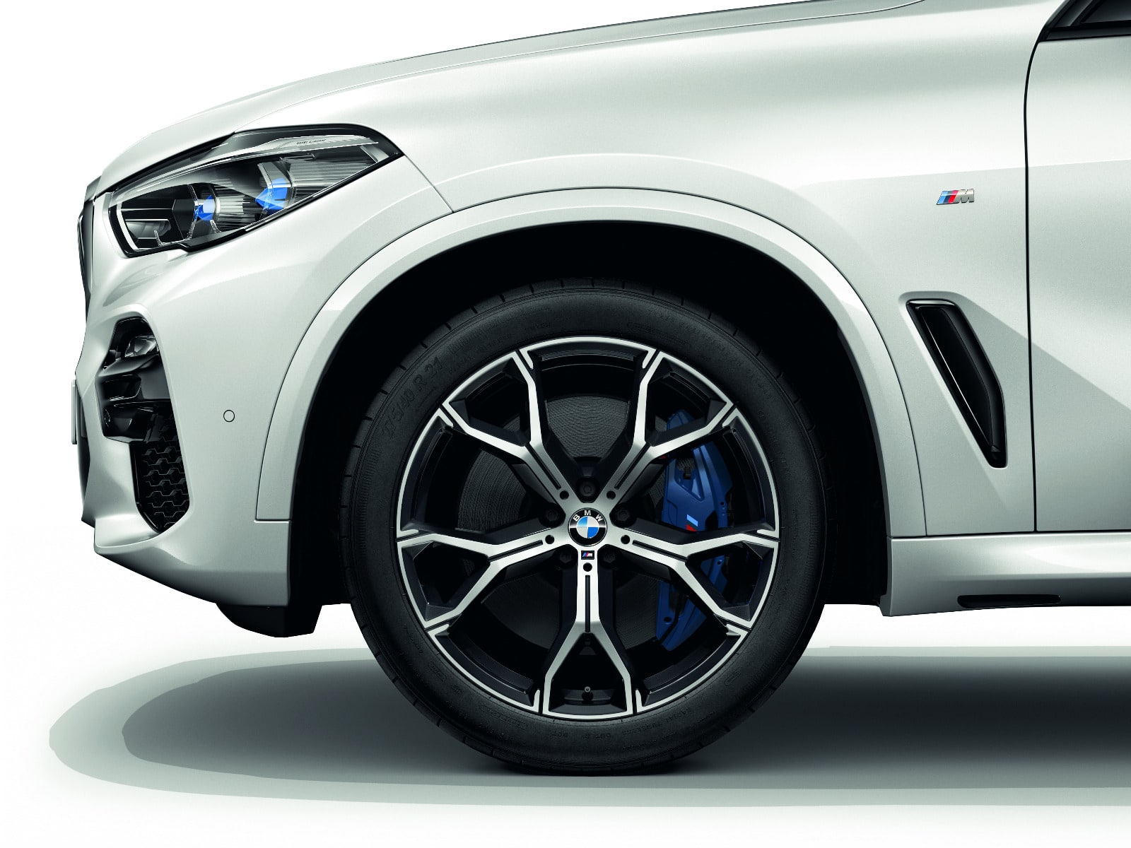 Комплект летних колёс M Y-образные спицы 741M 21 дюймов для BMW X5 G05 и X6 G06, оригинал — фото 1