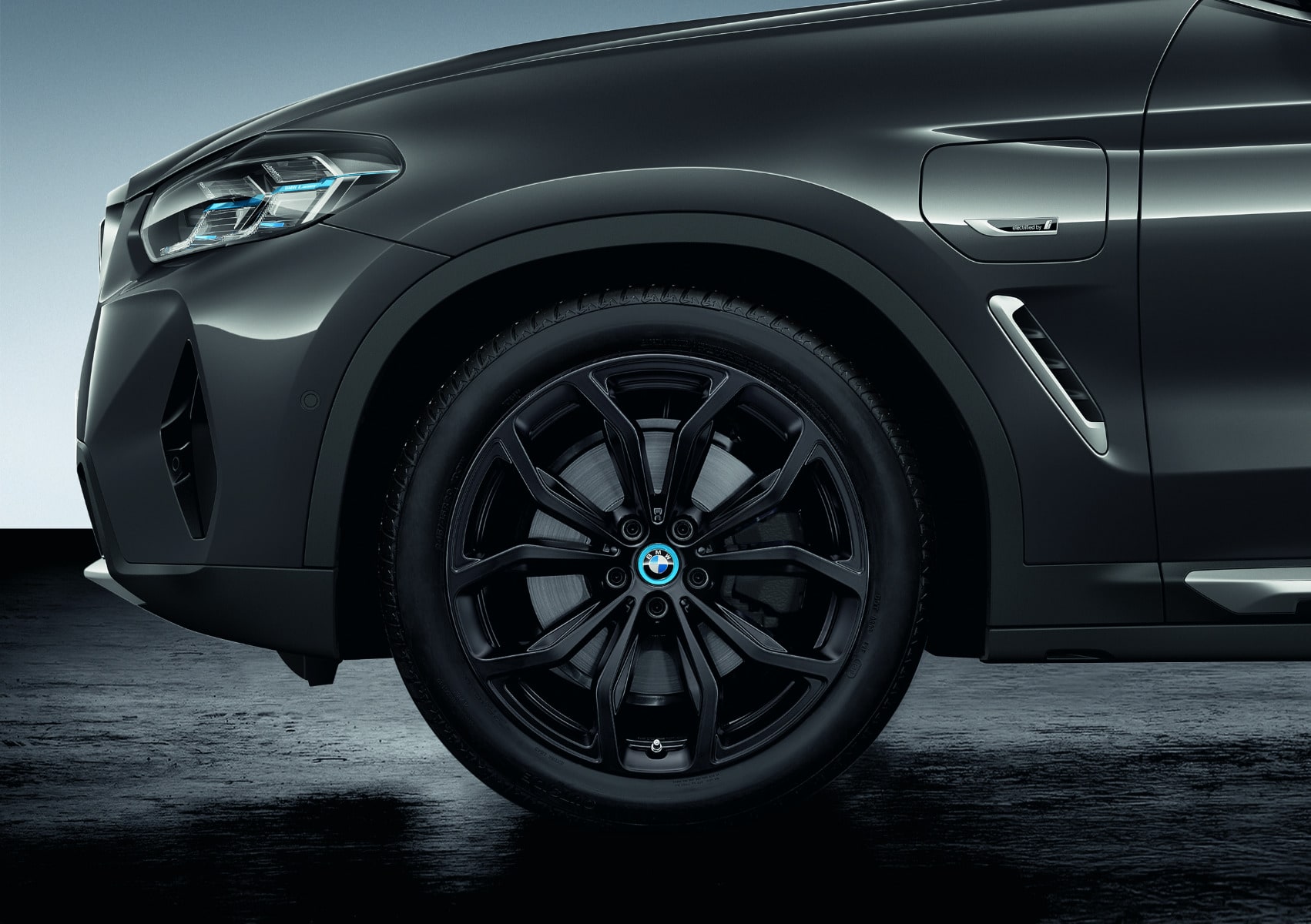 Комплект летних колёс Y-образные спицы 695 20 дюймов для BMW X3 G01 и X4 G02, оригинал — фото 1