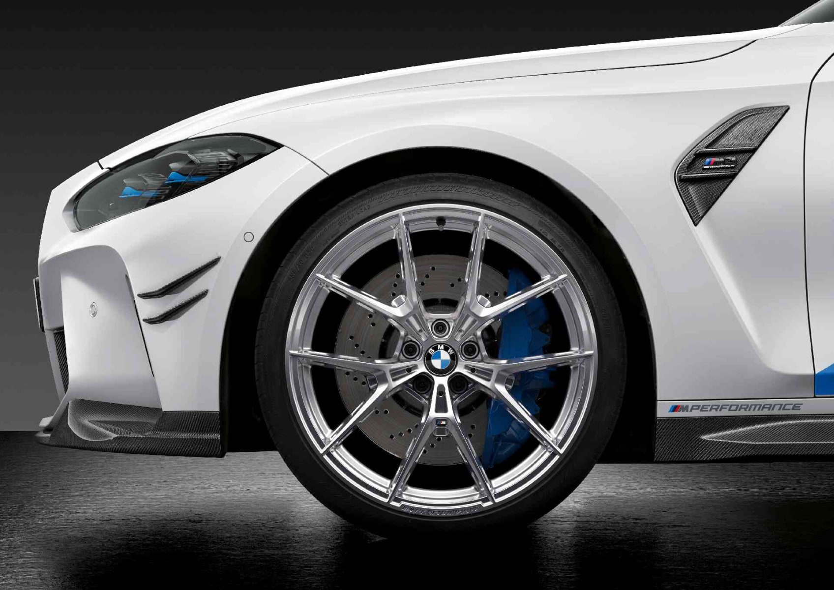 Комплект летних колёс M Performance Y-образные спицы 1063M 20/21 дюймов для BMW M2 G87, M3 G80 и M4 G83/G82, оригинал — фото 1