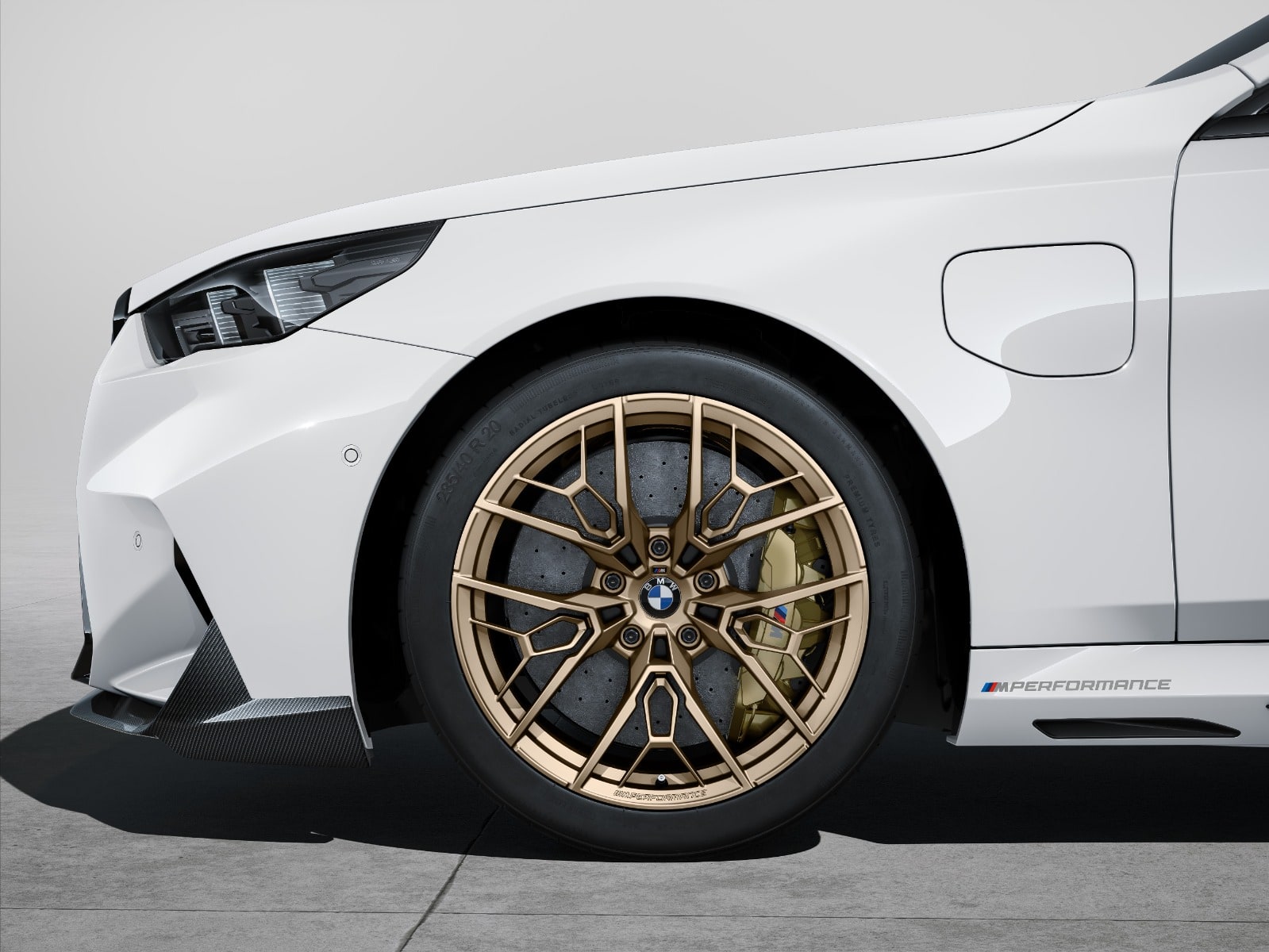 Комплект летних колёс M Performance Y-образные спицы 1075 20 дюймов для BMW M5 G90/G99, оригинал — фото 1