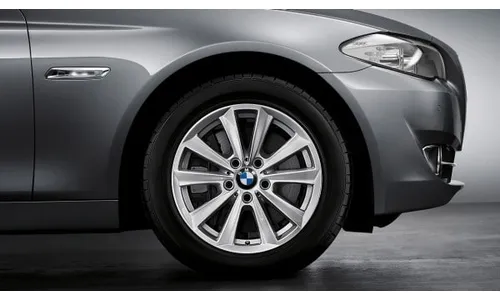 Диск колесный V-образные спицы 236, серебристый, 8,0J×17, ET30 для BMW 5-й серии F10/F11 и 6-й серии F12/F13/F06, оригинал — фото 1