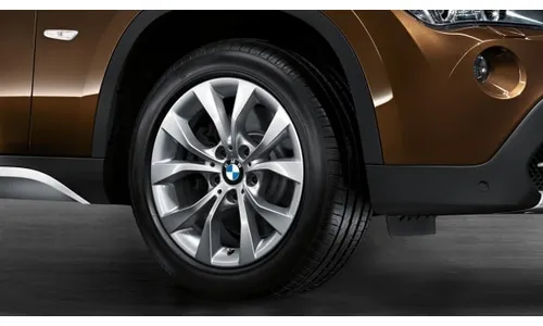 Диск колесный V-образные спицы 318, серебристый, 7,5J×17, ET34 для BMW X1 E84, оригинал — фото 1