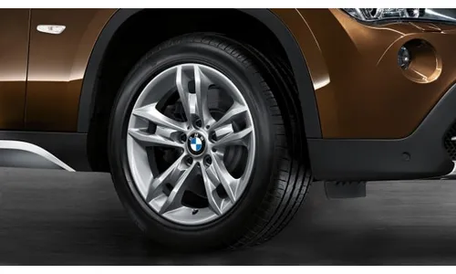 Диск колесный звездообразные спицы 319, серебристый, 7,5J×17, ET34 для BMW X1 E84, оригинал — фото 1