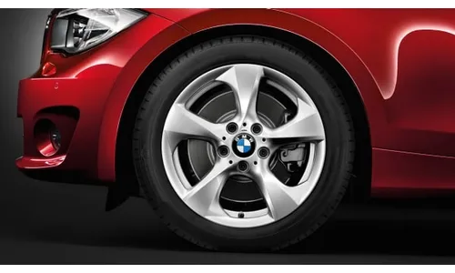 Диск колесный Streamline 370, серебристый, 7,0J×17, ET47 для передней оси BMW 1-й серии E81/E87/E88/E82, оригинал — фото 1