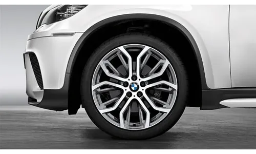 Диск колесный Performance Y-образные спицы 375, двухцветный (Ferric Grey, с полированной лицевой поверхностью), 10,0J×21, ET40 для передней оси BMW X5 E70/F15 и X6 E71/F16, оригинал — фото 1