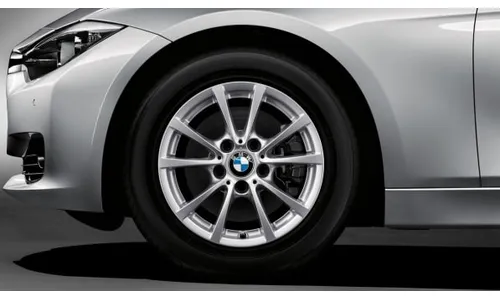 Диск колесный V-образные спицы 390, серебристый, 7,0J×16, ET31 для BMW 3-й серии F30/F31 и 4-й серии F36, оригинал — фото 1