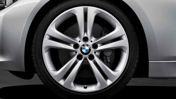 Диск колесный сдвоенные спицы 401, серебристый, 8,5J×19, ET47 для BMW 3-й серии F30/F31 и 4-й серии F33/F32/F36, оригинал — фото 1