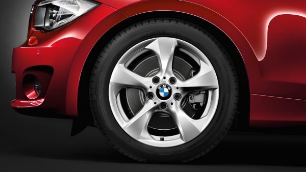 Диск колесный Streamline 370, серебристый, 7,5J×17, ET47 для BMW 1-й серии E81/E87/E88/E82, оригинал — фото 1