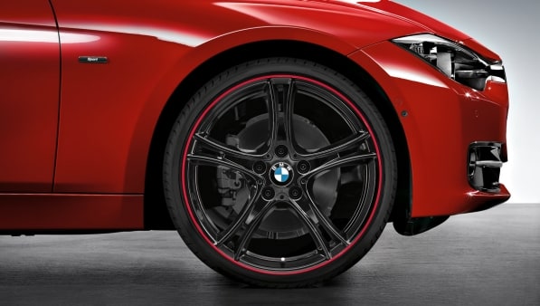 Диск колесный сдвоенные спицы 361, черный mit rotem Felgenring, 8,0J×20, ET36 для BMW 3-й серии F30/F31 и 4-й серии F33/F32/F36, оригинал — фото 1