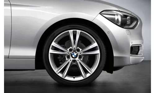 Диск колесный сдвоенные спицы 385, Reflex серебристый, 7,5J×17, ET54 для BMW 2-й серии F45/F46, оригинал — фото 1