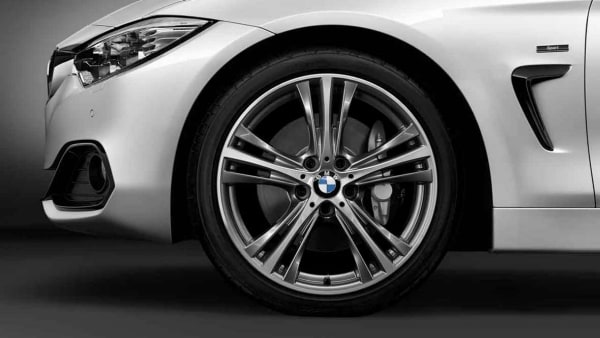Диск колесный звездообразные спицы 407, Ferric Grey, 8,5J×19, ET47 для BMW 3-й серии F30/F31 и 4-й серии F33/F32/F36, оригинал — фото 1