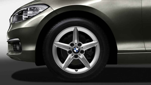 Диск колесный звездообразные спицы 654, серебристый, 7,0J×16, ET40 для BMW 1-й серии F21/F20 и 2-й серии F23/F22, оригинал — фото 1