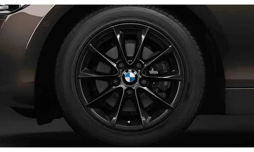 Диск колесный V-образные спицы 411, черный, 7,0J×16, ET40 для BMW 1-й серии F21/F20 и 2-й серии F23/F22, оригинал — фото 1