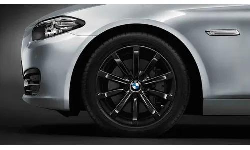 Диск колесный звездообразные спицы 365, черный, 8,0J×18, ET30 для BMW 5-й серии F10/F11 и 6-й серии F12/F13/F06, оригинал — фото 1
