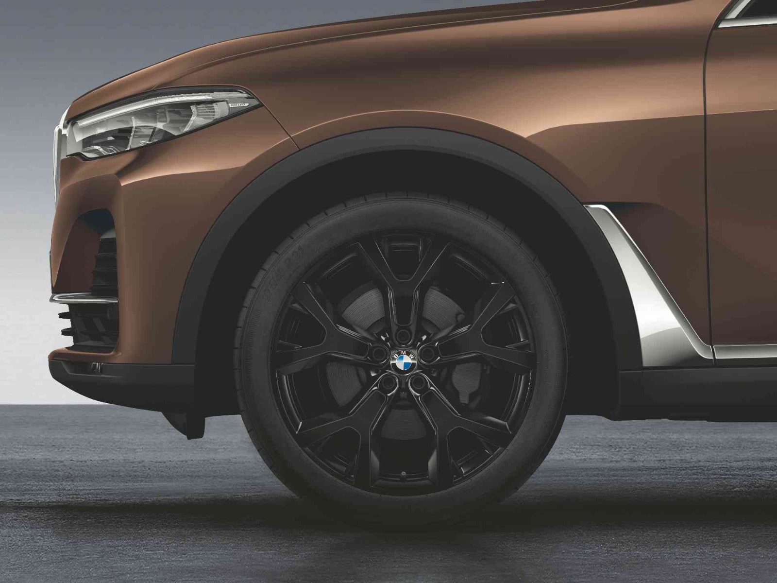 Диск колесный Y-образные спицы 752, Jet Black, однотонный черный, 9,5J×21, ET36 для BMW X7 G07, оригинал — фото 1