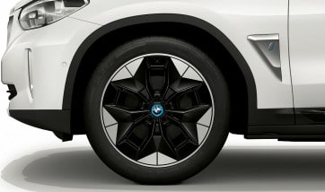Диск колесный аэродинамический дизайн 843, Jet Black, однотонный черный, с полированной лицевой поверхностью, 8,0J×20, ET26 для BMW iX3 G08, оригинал — фото 1