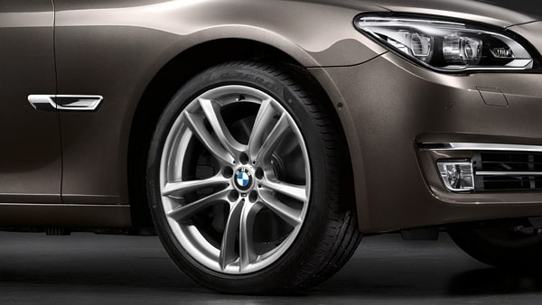 Диск колесный M сдвоенные спицы 303, серебристый, 8,5J×20, ET25 для BMW 5-й серии F07 и 7-й серии F01/F04/F02, оригинал — фото 1