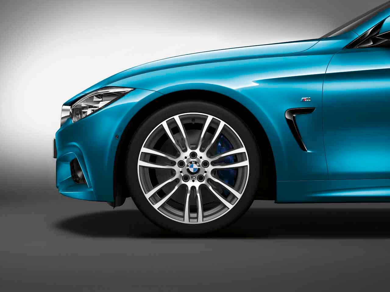 Диск колесный M звездообразные спицы 403, Ferric Grey, 8,0J×19, ET36 для BMW 3-й серии F30/F31 и 4-й серии F33/F32/F36, оригинал — фото 1