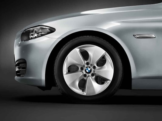 Диск колесный Streamline 363, серебристый, 8,0J×17, ET30 для автомобилей BMW, оригинал — фото 1