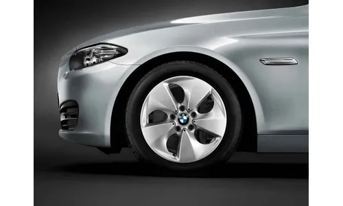 Диск колесный Streamline 363, серебристый, 8,0J×17, ET30 для автомобилей BMW, оригинал — фото 1