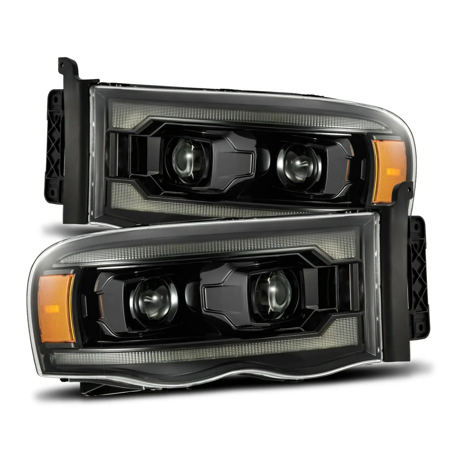 Фары проекторные Alpha-Black LUXX для Dodge Ram 1500 2002–2005, AlphaRex — фото 1