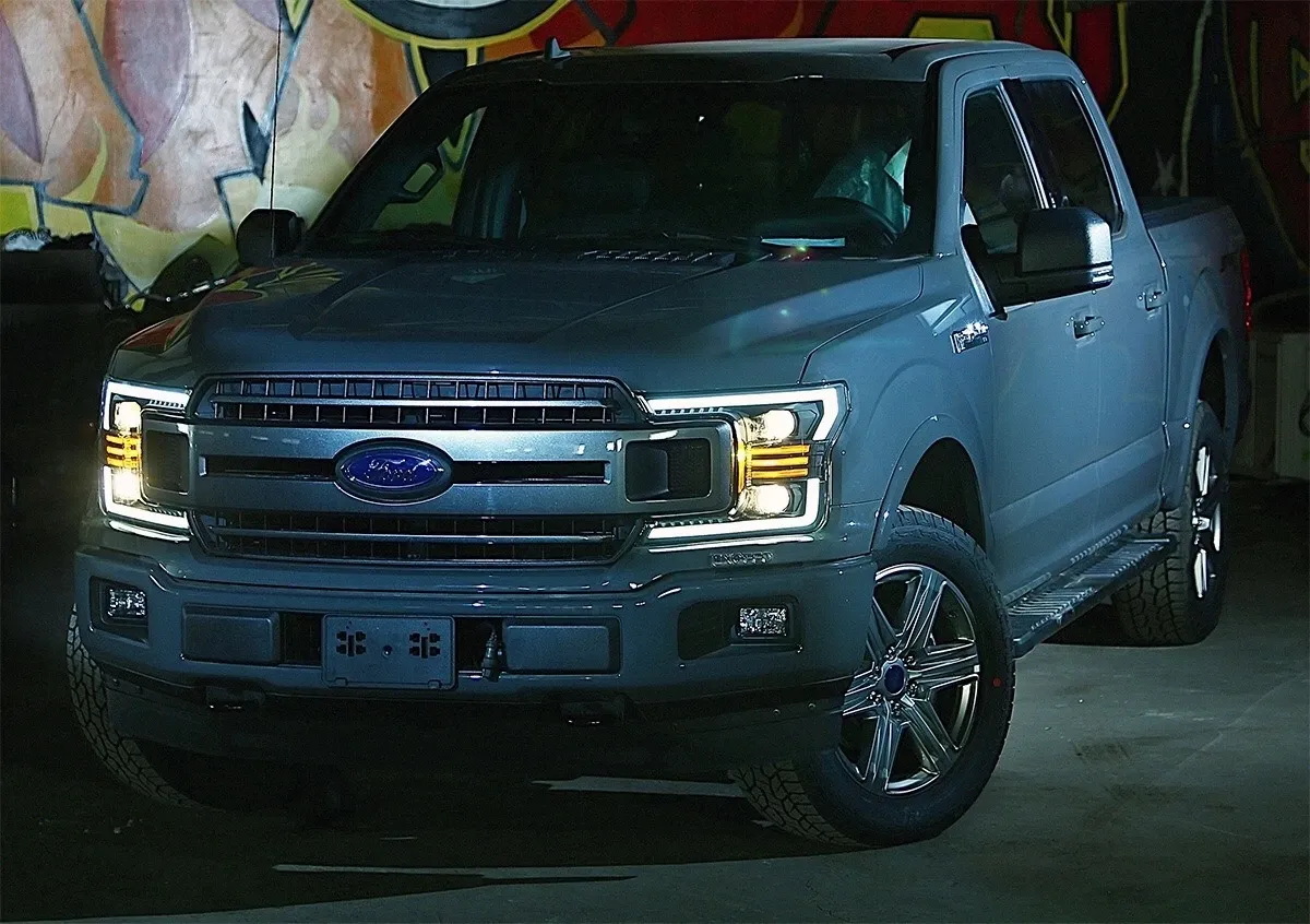 Фары проекторные галогеновые PRO для Ford F-150 XL/XLT 2018–2020, AlphaRex — фото 5