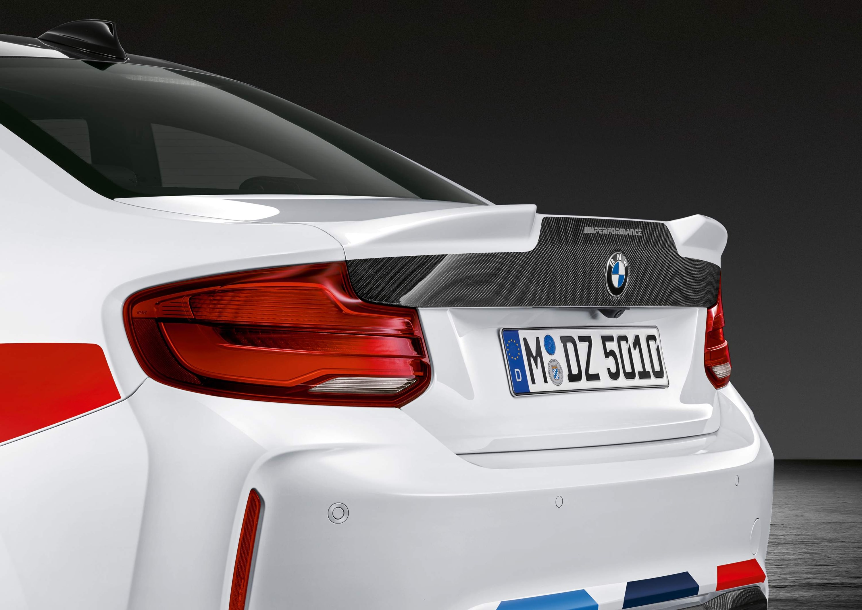 Крышка багажника M Performance карбоновая для BMW 2-й серии F22 и M2 F87, оригинал — фото 1